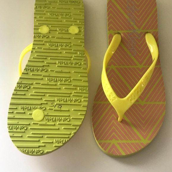 New Calvin Klein Flip Flops Thongs size 8 - Picture 3 of 6